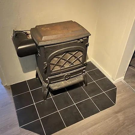 Сasa de vacaciones Old Fisherman's House With 4 Bedroom Gryllefjord