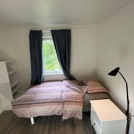 Old Fisherman's House With 4 Bedroom Сasa de vacaciones Gryllefjord