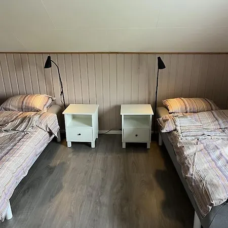 Old Fisherman's House With 4 Bedroom Сasa de vacaciones Gryllefjord